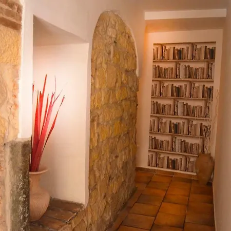 Chiostro San Marco 2* טרקיניה